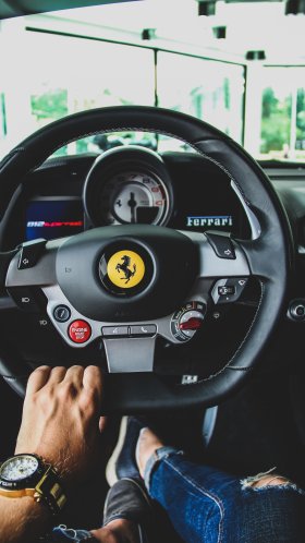 Обои вождение феррари, Ferrari, легковые автомобили, Феррари 458, Феррари 458 Спайдер для Google Pixel XL, Meizu Pro 7, Nokia 8, HTC U, Huawei P10 Quad HD, заставка, 1440x2560 картинка