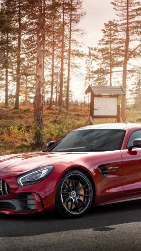 Обои Daimlerchrysler AMG GT, mercedes benz, легковые автомобили, спорткар, nissan gt r для Google Pixel XL, Meizu Pro 7, Nokia 8, HTC U, Huawei P10 Quad HD, заставка, 1440x2560 картинка