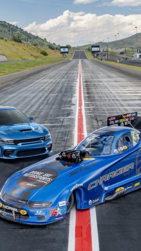 Обои dodge, Додж Челленджер 2007, Dodge Charger SRT Hellcat 2020 года, Крайслер, 2019 Додж Челленджер СРТ мегеру для Google Pixel XL, Meizu Pro 7, Nokia 8, HTC U, Huawei P10 Quad HD, заставка, 1440x2560 картинка