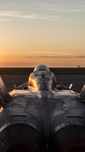 Обои закат, Макдоннелл Дуглас Ф-18 Хорнет, самолет, mcdonnell douglas cf 18 hornet, самолеты для Google Pixel XL, Meizu Pro 7, Nokia 8, HTC U, Huawei P10 Quad HD, заставка, 1440x2560 картинка