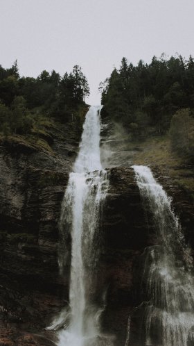 Обои водопад, гидроресурсы, водоем, вода, природа для Google Pixel XL, Meizu Pro 7, Nokia 8, HTC U, Huawei P10 Quad HD, заставка, 1440x2560 картинка