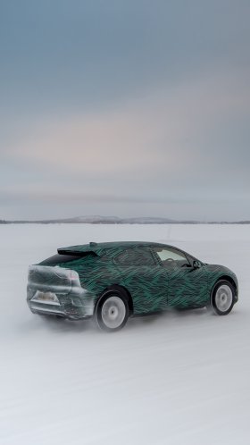 Обои Jaguar I-Pace, Jaguar F-Pace, jaguar land rover, Ягуар, автомобили jaguar для Google Pixel XL, Meizu Pro 7, Nokia 8, HTC U, Huawei P10 Quad HD, заставка, 1440x2560 картинка