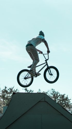 Обои велосипед BMX, bmx велосипед, велосипед, Велоспорт, Фристайл BMX для Google Pixel XL, Meizu Pro 7, Nokia 8, HTC U, Huawei P10 Quad HD, заставка, 1440x2560 картинка