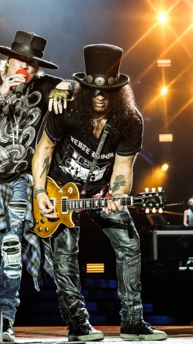 Обои Not in This Lifetime Tour, Guns N Roses, тяжелый рок, музыкант, гитарист для Google Pixel XL, Meizu Pro 7, Nokia 8, HTC U, Huawei P10 Quad HD, заставка, 1440x2560 картинка