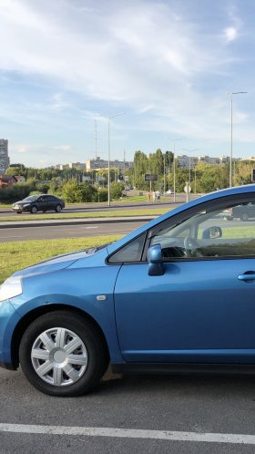 Обои семейный автомобиль, компактный автомобиль, авто, седан, Хэтчбек для Google Pixel XL, Meizu Pro 7, Nokia 8, HTC U, Huawei P10 Quad HD, заставка, 1440x2560 картинка