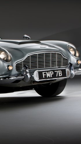 Обои aston martin db5, Астон Мартин, Джеймс Бонд, спорткар, Астон Мартин дбс для Google Pixel XL, Meizu Pro 7, Nokia 8, HTC U, Huawei P10 Quad HD, заставка, 1440x2560 картинка